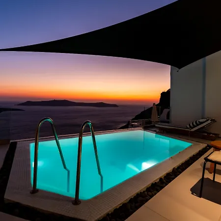 Daydream Luxury Suites-3