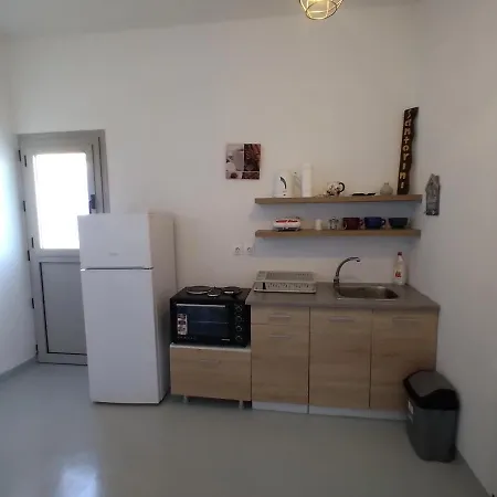 Sea View Apartment Fira-3