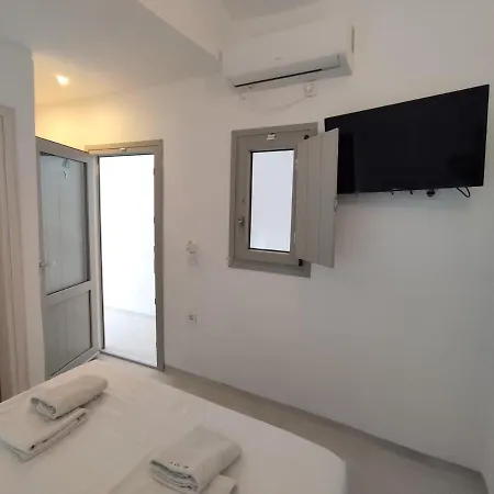 Thira Economy Rooms-2