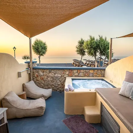 Cyclops Beach Apartments-3