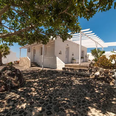 Artemis Suites-3