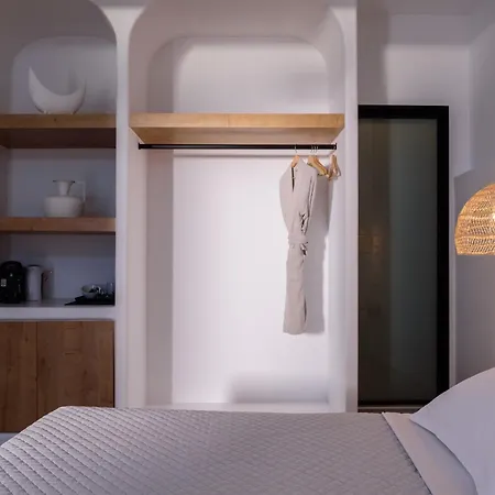 Elia Caldera Suites-3