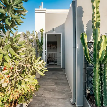 Oasis Suites Fira-3