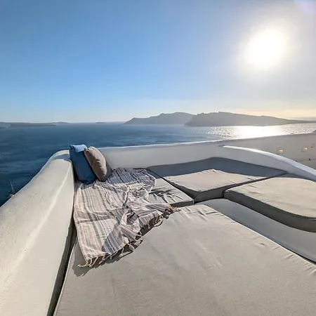Oia'S Secret-2