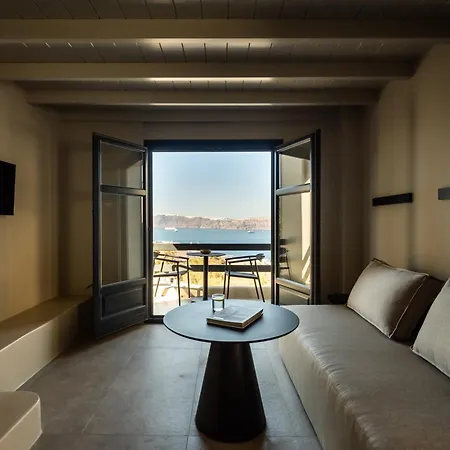 Black Diamond Suites (Adults Only)-3