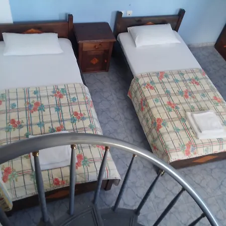 Roula Villa Studios & Apartments-2