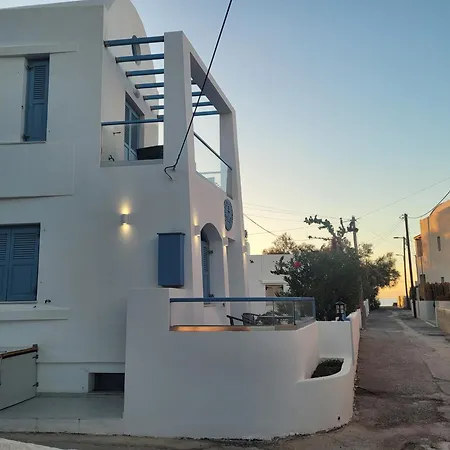 Captain Lazaros Villas&Suites-3