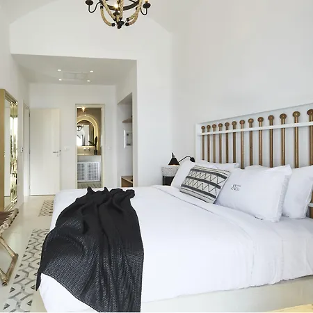 White & Co. La Torre Suites-2