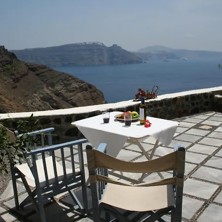 Lava Oia'S-3