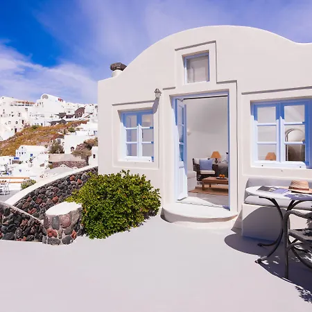 Pezoules Of Oia-2