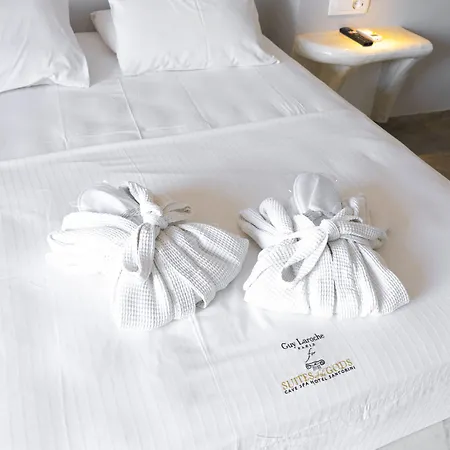 Demilmar Luxury Suites-2