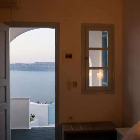 Blu Rooms Santorini-2