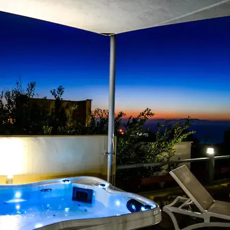 Sunset Horizon Oia-3