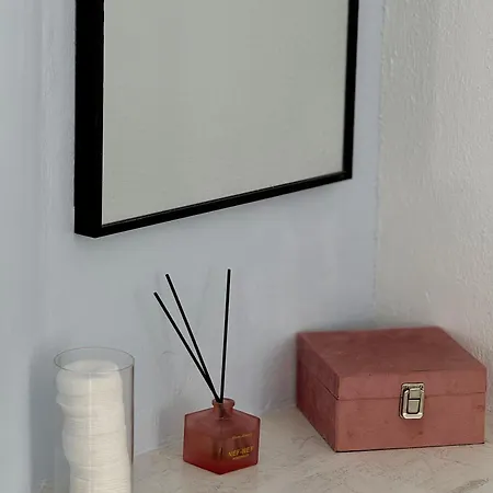 Lefteris Traditional Rooms-3