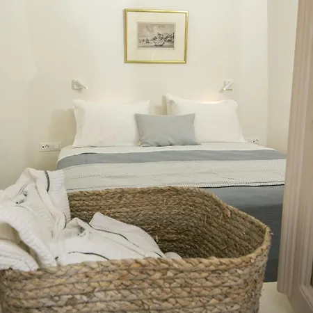 Elegant Santorini Villa Villa Mariniou Private Hot Tub Air Conditioning-2