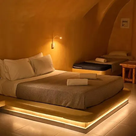 M Residence Santorini Johnnie Cave-3