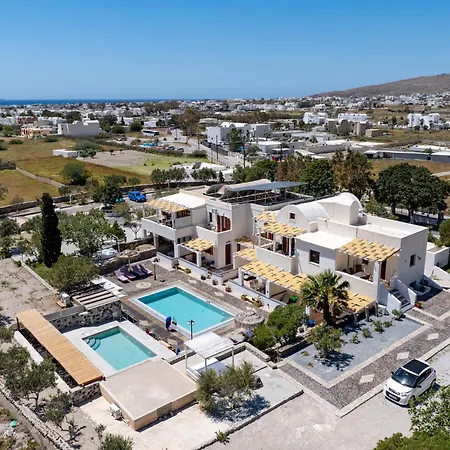 Birds Villa Apartments With Heated Pool - Including Car And Breakfast-2