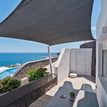 Topos Exclusive Santorini-3