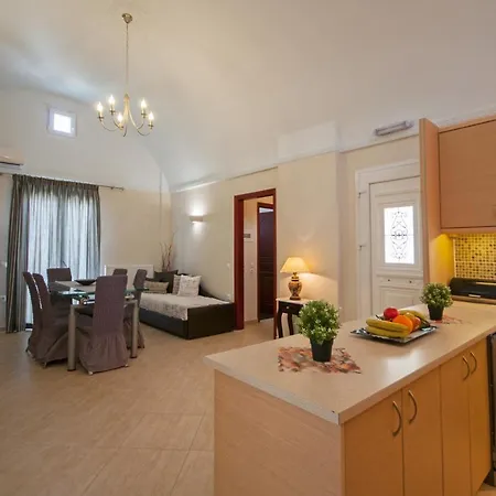 Veldi Art - Kamari Beach Apartment-3