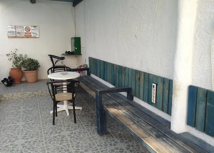 Rooms To Let Katerina & John'S Perissa 