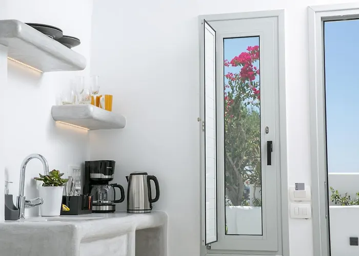 Sensia Luxury Studio With Hot Tub Oia 