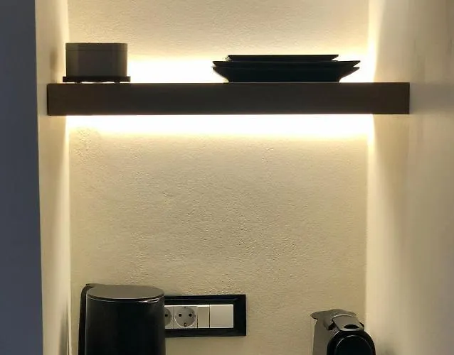 Pet friendly Candele Suites Fira 