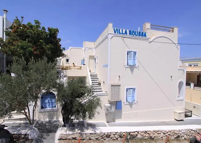 Villas Familiares en Fira (Santorini)