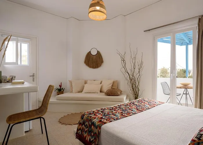 Cal Day Rooms Santorini Perissa 
