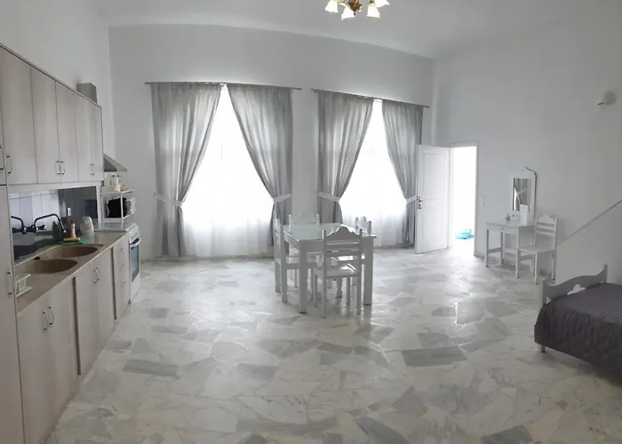 Hotel Porto Castello Fira  che accetta animali