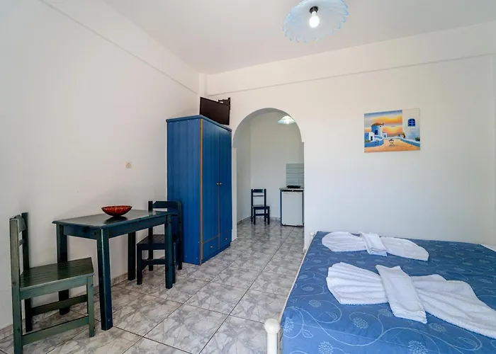 Marousi Suites Perissa 