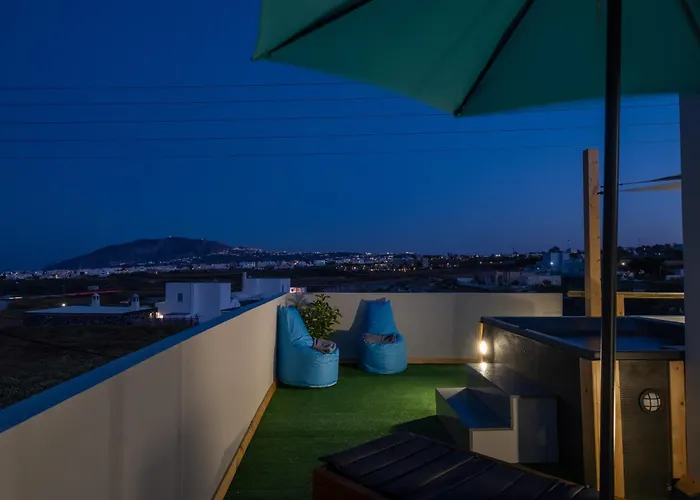 Paradise Casa Fira