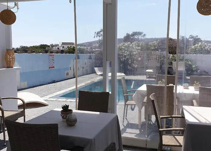 Sagma Central Rooms With Pool Perissa 