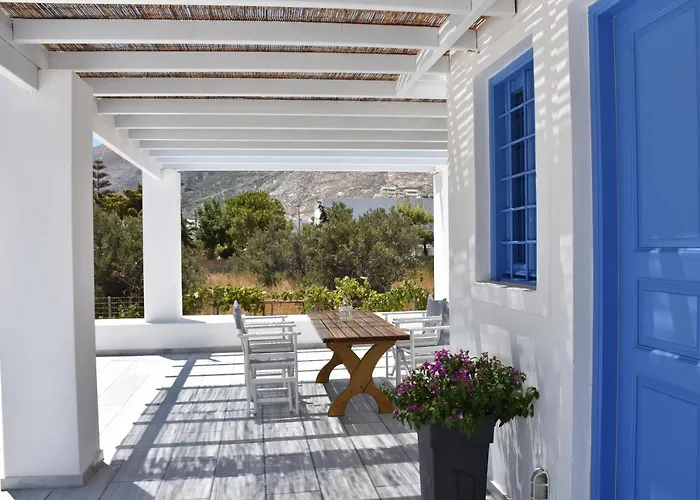 Pet friendly Spacious Veranda, House For 3, In The Village. Kamari 