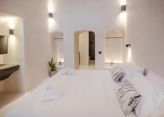 Pet friendly One Of One - Altheda Apartment Oia 