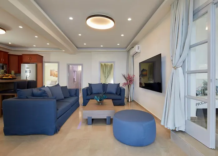 Soultouch Beachfront Villa Perissa 