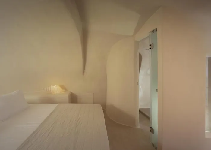 Pet friendly Oia Waves Cave Houses Oia (Santorini)