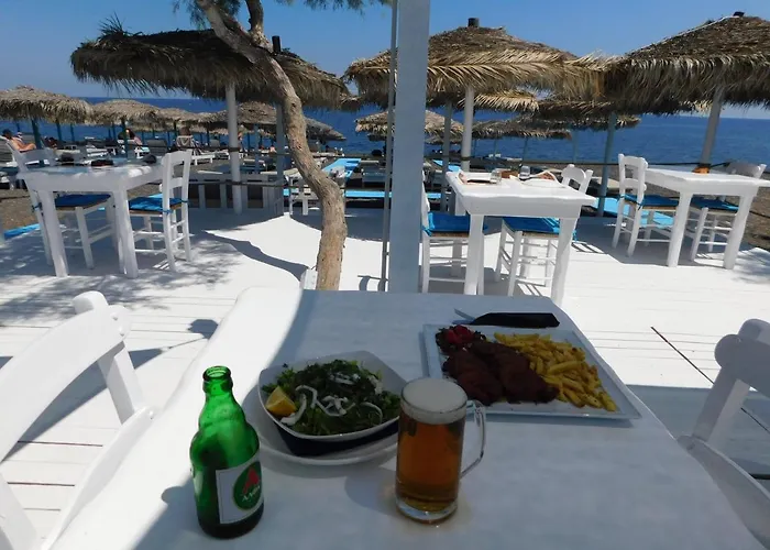 Paralia Diamond Rooms- Beachfront Perissa 