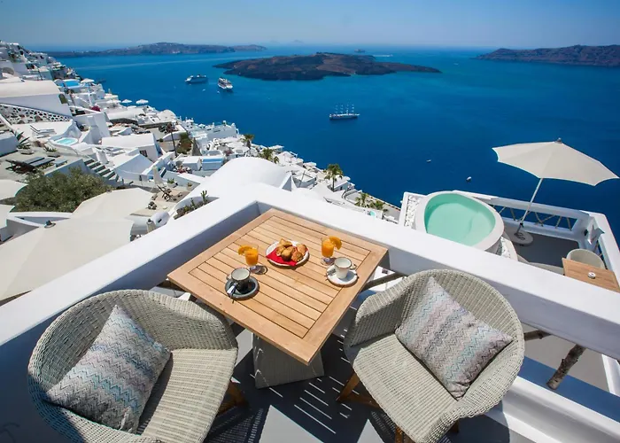 Chic Hotel Santorini Firostefani