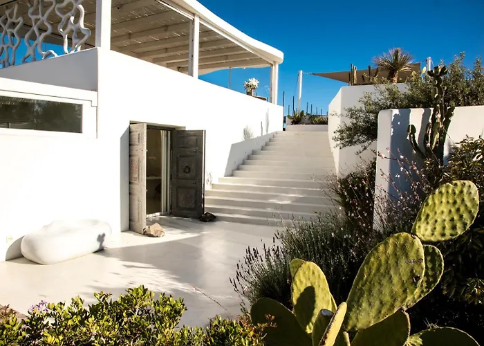 Imerovigli (Santorini) Cheap Pet friendly Hotels