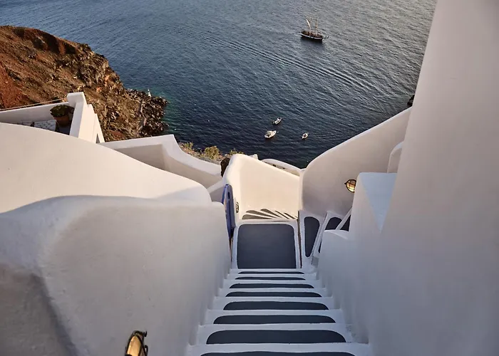 Hoteles de 4 Estrellas en Oia (Santorini) 