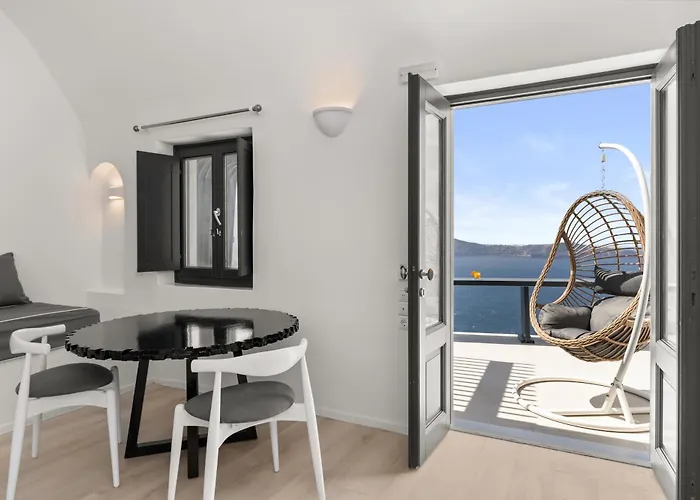 Mill Houses New Elegant Suites By Mr And Mrs White Fira  - 4 star Hotel