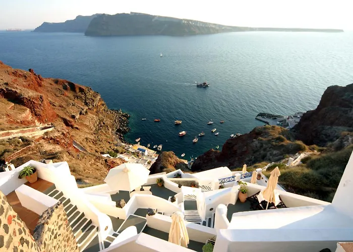 Hoteles de 4 Estrellas en Oia (Santorini) 