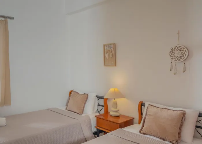Pet friendly Loukas & Emma Eco Houses Perissa 