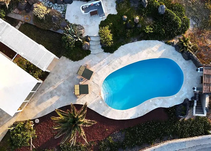Oia Sunset Luxury Villa