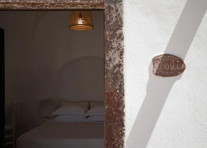 Madame Kalitsi Cozy Suites Fira  acceptant les animaux