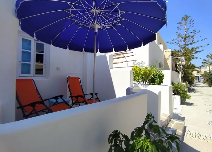 Chariot Apartments Santorini Kamári