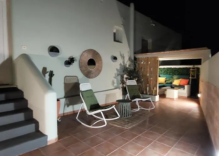 Villa Votrishouse Fira 
