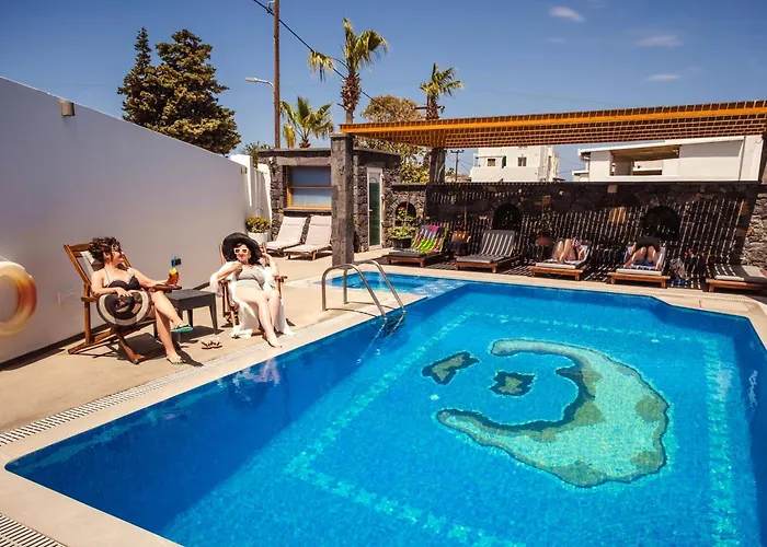 Cyclades Hotel Karterados 