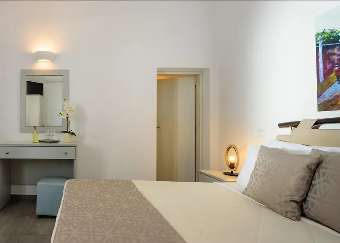 Aigli Villa Fira 