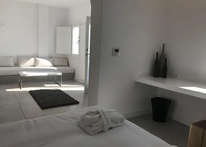 Panorama Suites Fira 